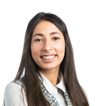 Cherinne Headshot 1