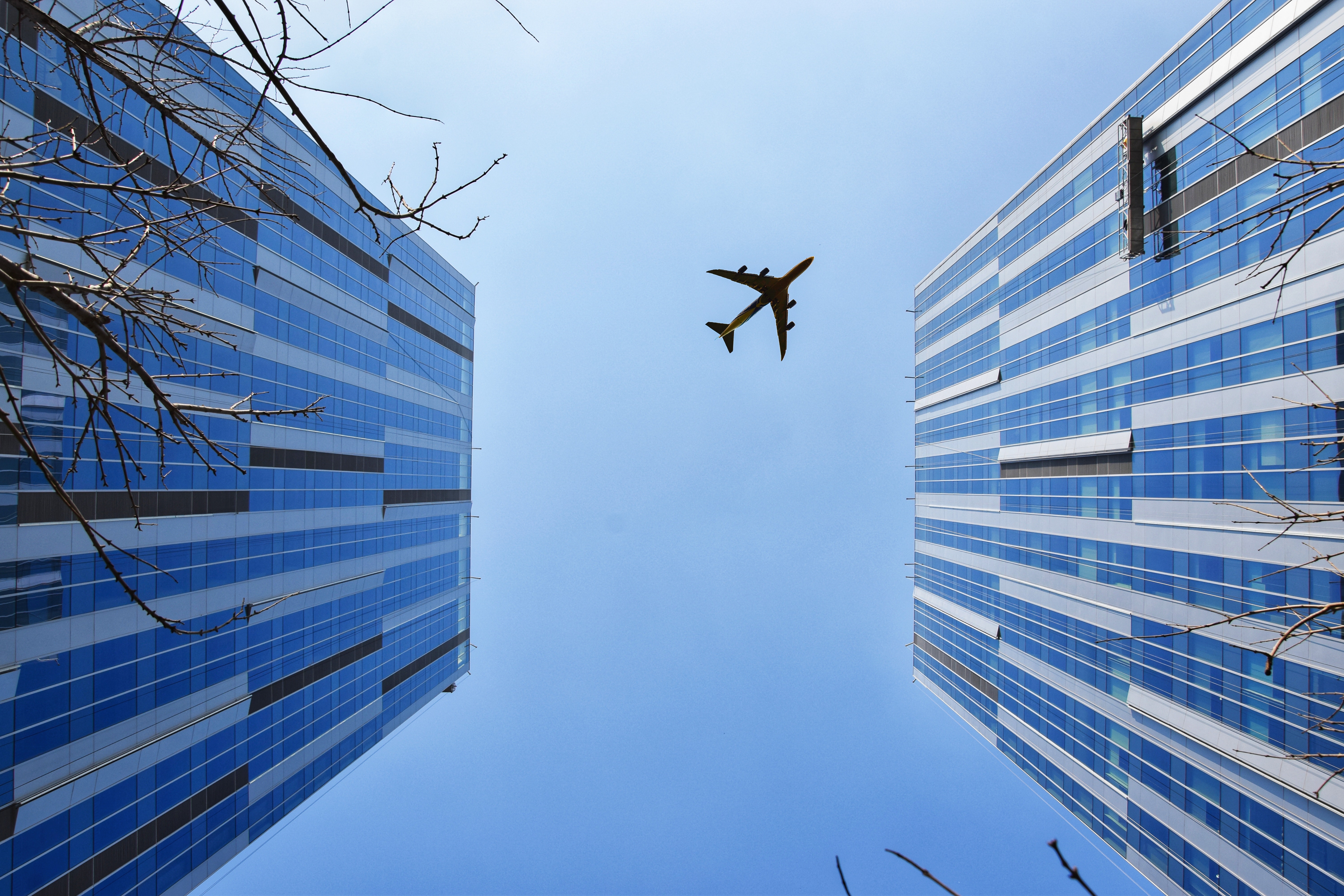 aircraft-airplane-architectural-design-747079